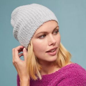 Anthropologie - Fuzzy Ribbed Beanie in Gray
